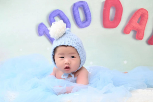 保定宝宝尿少尿黄怎么回事 保定宝宝尿少尿黄怎么回事