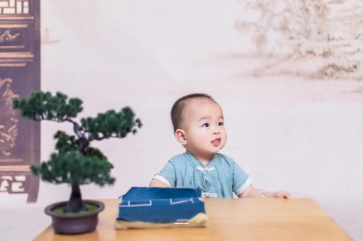 保定宝宝腿纹不对称怎么办